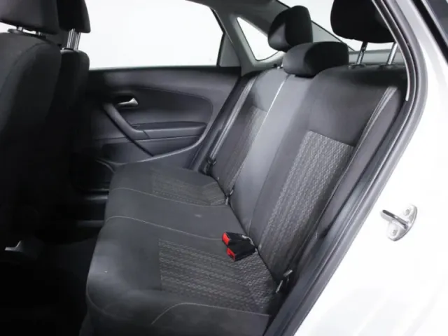 Volkswagen Polo, V Рестайлинг — фото 11