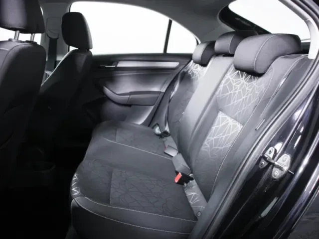Skoda Rapid, I Рестайлинг — фото 11
