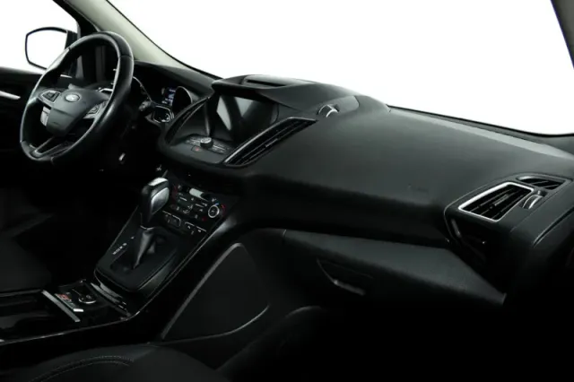 Ford Kuga, II Рестайлинг — фото 10