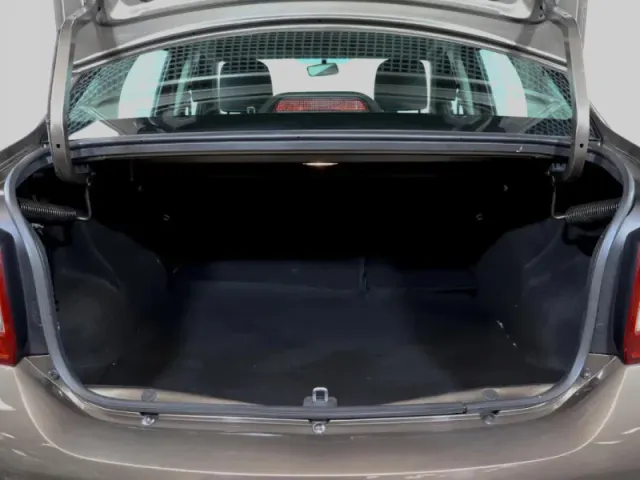 Renault Logan, II Рестайлинг — фото 9