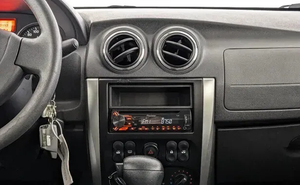 Nissan Almera, III (G15) — фото 11