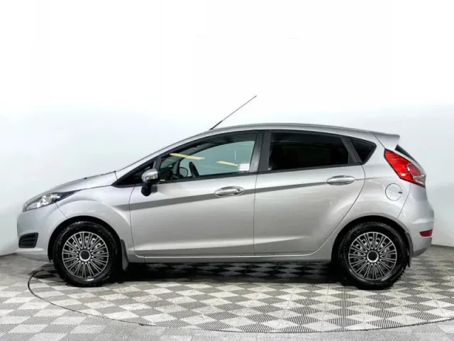 Ford Fiesta, Mk6 Рестайлинг — фото 8