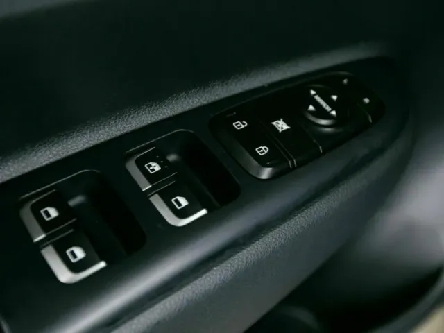 Kia Rio, IV — фото 11