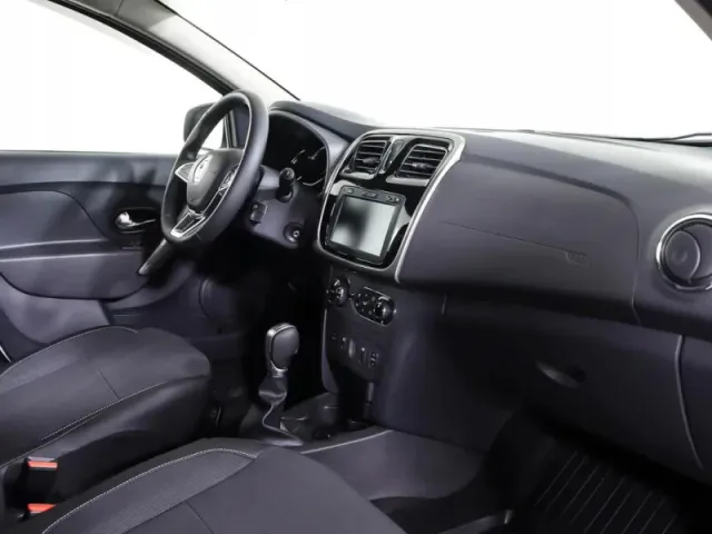 Renault Logan, II Рестайлинг — фото 13