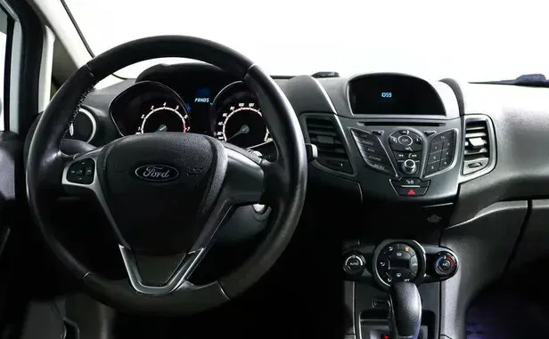Ford Fiesta, Mk6 Рестайлинг — фото 7