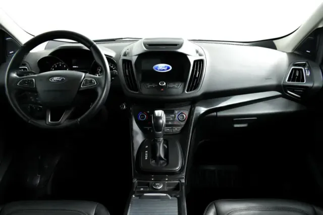 Ford Kuga, II Рестайлинг — фото 13