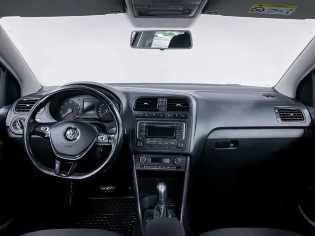 Volkswagen Polo, V Рестайлинг — фото 12
