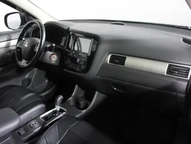 Mitsubishi Outlander, III Рестайлинг 2 — фото 10