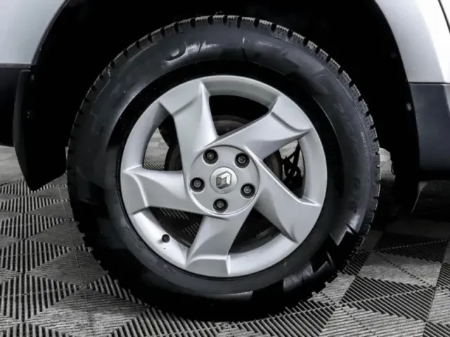 Renault Duster, I Рестайлинг — фото 7