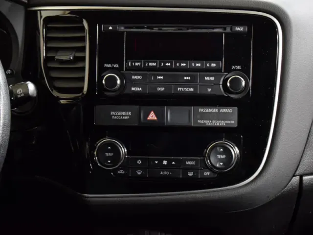 Mitsubishi Outlander, III Рестайлинг 2 — фото 17