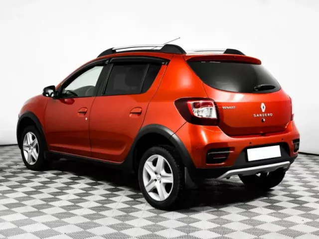 Renault Sandero, II Рестайлинг — фото 6