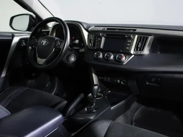 Toyota RAV4, IV (XA40) — фото 10