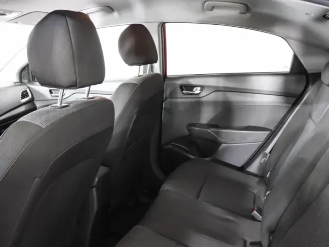 Hyundai Solaris, II — фото 12