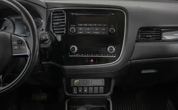 Mitsubishi Outlander, III Рестайлинг 3 — фото 7