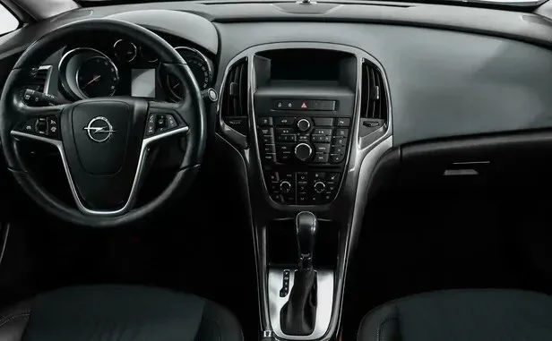 Opel Astra, J Рестайлинг — фото 6