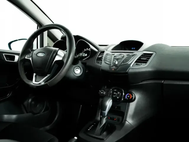 Ford Fiesta, Mk6 Рестайлинг — фото 8