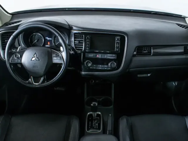 Mitsubishi Outlander, III Рестайлинг 2 — фото 12