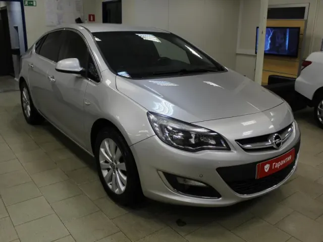 Opel Astra, J Рестайлинг — фото 2