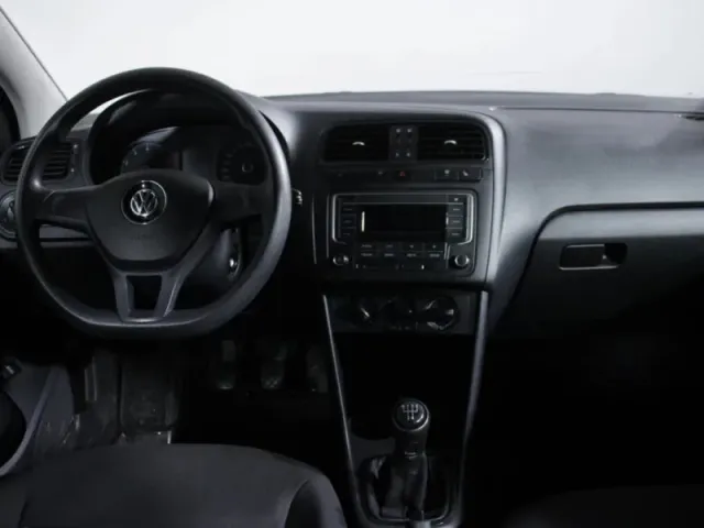 Volkswagen Polo, V Рестайлинг — фото 13