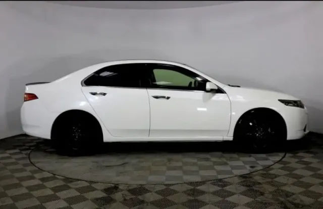 Honda Accord, VIII Рестайлинг — фото 2