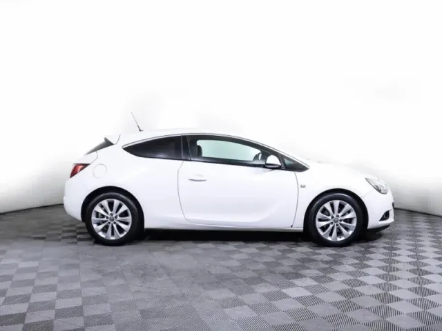 Opel Astra, J Рестайлинг — фото 4