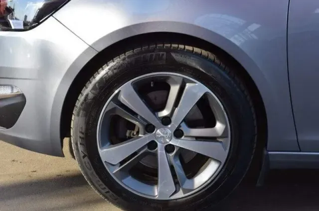 Peugeot 308, II Рестайлинг — фото 8
