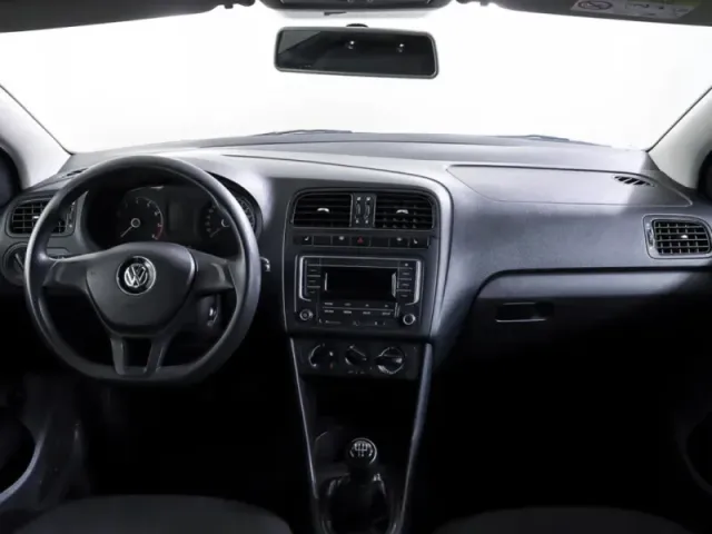 Volkswagen Polo, V Рестайлинг — фото 16