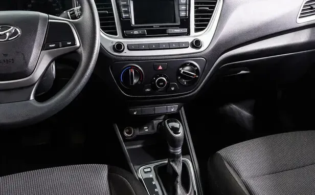Hyundai Solaris, II Рестайлинг — фото 15