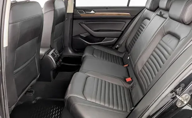 Volkswagen Passat, B8 — фото 10