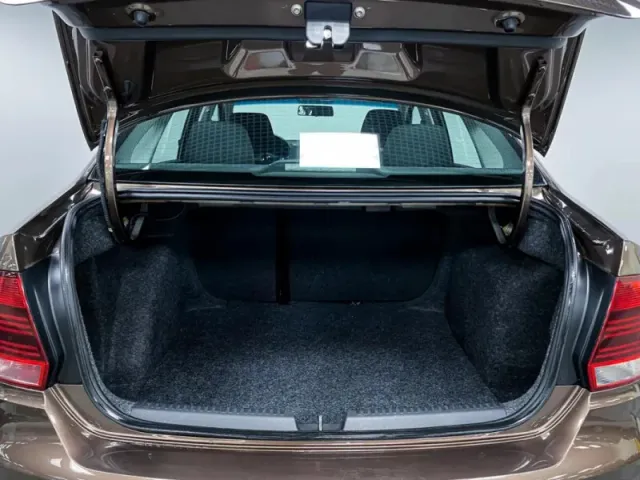 Volkswagen Polo, V Рестайлинг — фото 11