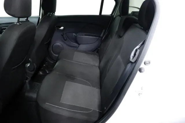 Renault Logan, II Рестайлинг — фото 9