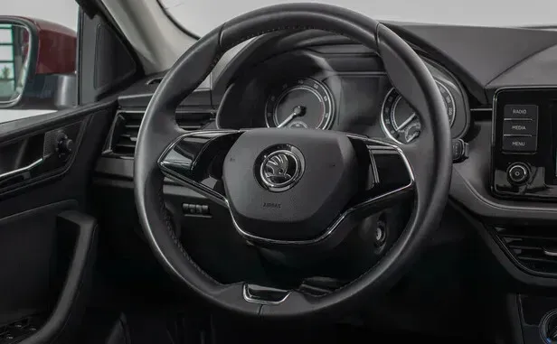 Skoda Rapid, II — фото 10