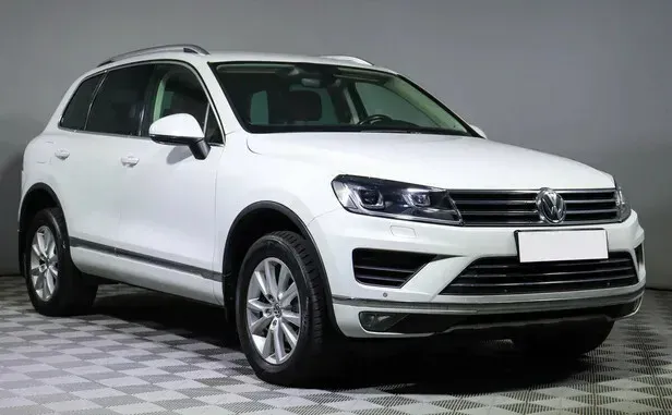 Volkswagen Touareg, II Рестайлинг — фото 3