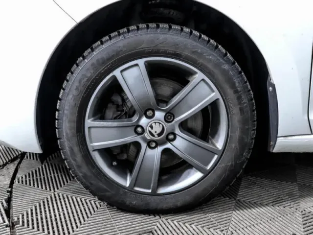 Skoda Rapid, I Рестайлинг — фото 7