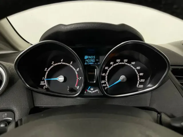 Ford Fiesta, Mk6 Рестайлинг — фото 11