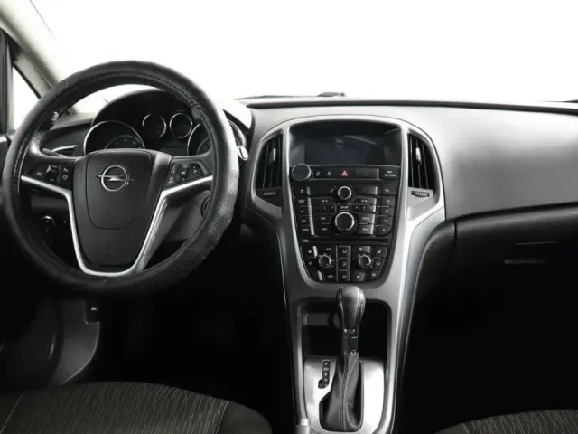 Opel Astra, J Рестайлинг — фото 9