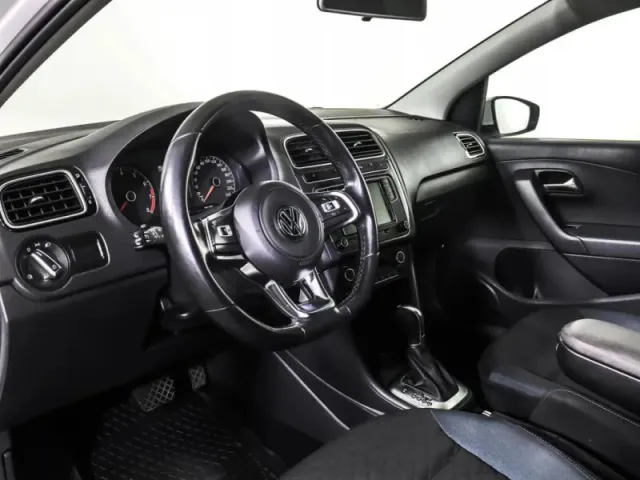 Volkswagen Polo, V Рестайлинг — фото 17