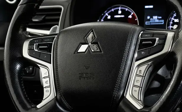 Mitsubishi Pajero Sport, III — фото 8