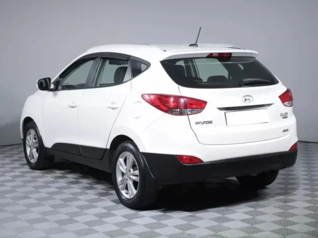 Hyundai ix35, I — фото 7