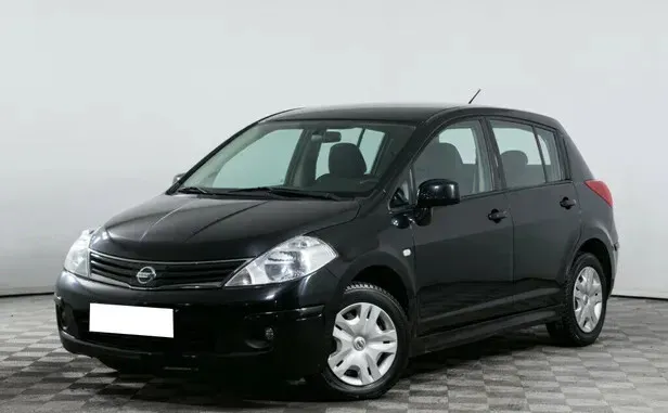 Nissan Tiida, I Рестайлинг — фото 1