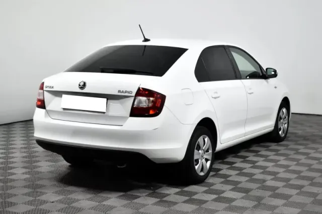 Skoda Rapid, I Рестайлинг — фото 5