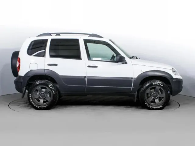Chevrolet Niva — фото 4