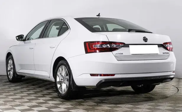 Skoda Superb, III — фото 4