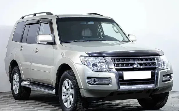 Mitsubishi Pajero, IV Рестайлинг 2 — фото 3