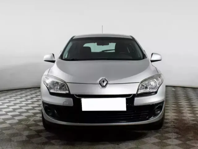 Renault Megane, III Рестайлинг — фото 2